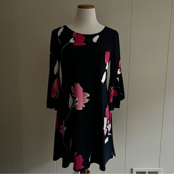 Lauren Ralph Lauren Flutter Sleeve Floral Dress - Picture 8 of 10